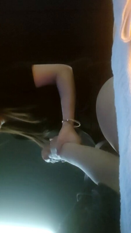 暗访足疗店，凯迪拉克车主勾搭高颜值女技师，揉胸打飞机激情吃鸡